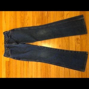 Retro Flare Wrangler Jeans
